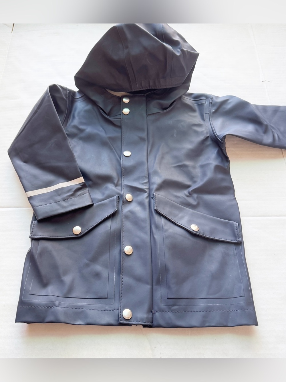 Hanna Andersson Hello Rain 100% Waterproof
Jacket in Navy Blue size 3Y